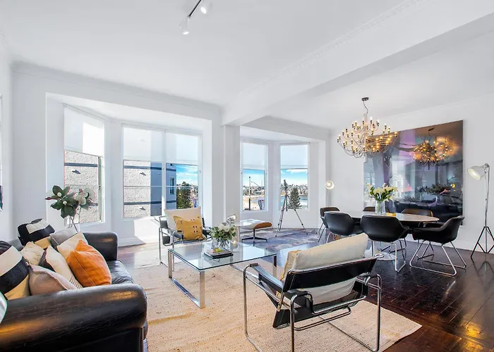 Bondi Beachfront Retreat - Beach Views