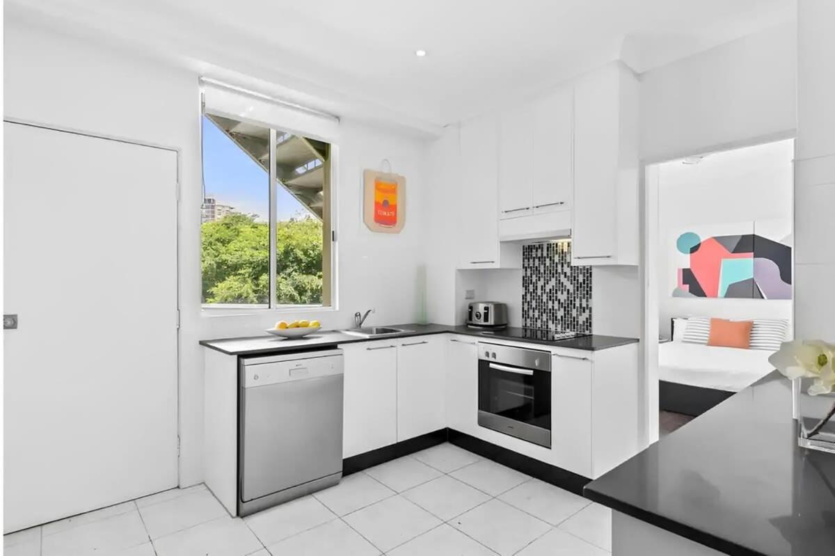 Apartment Bondi Beachfront Retreat - Views Sydney
